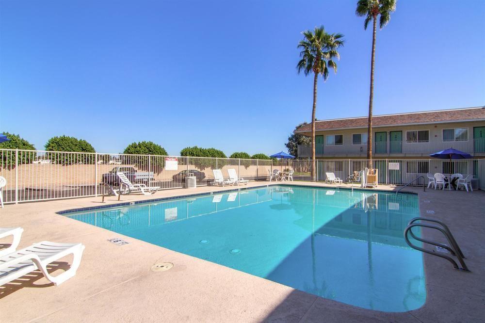 Motel 6 Mesa North Exterior photo