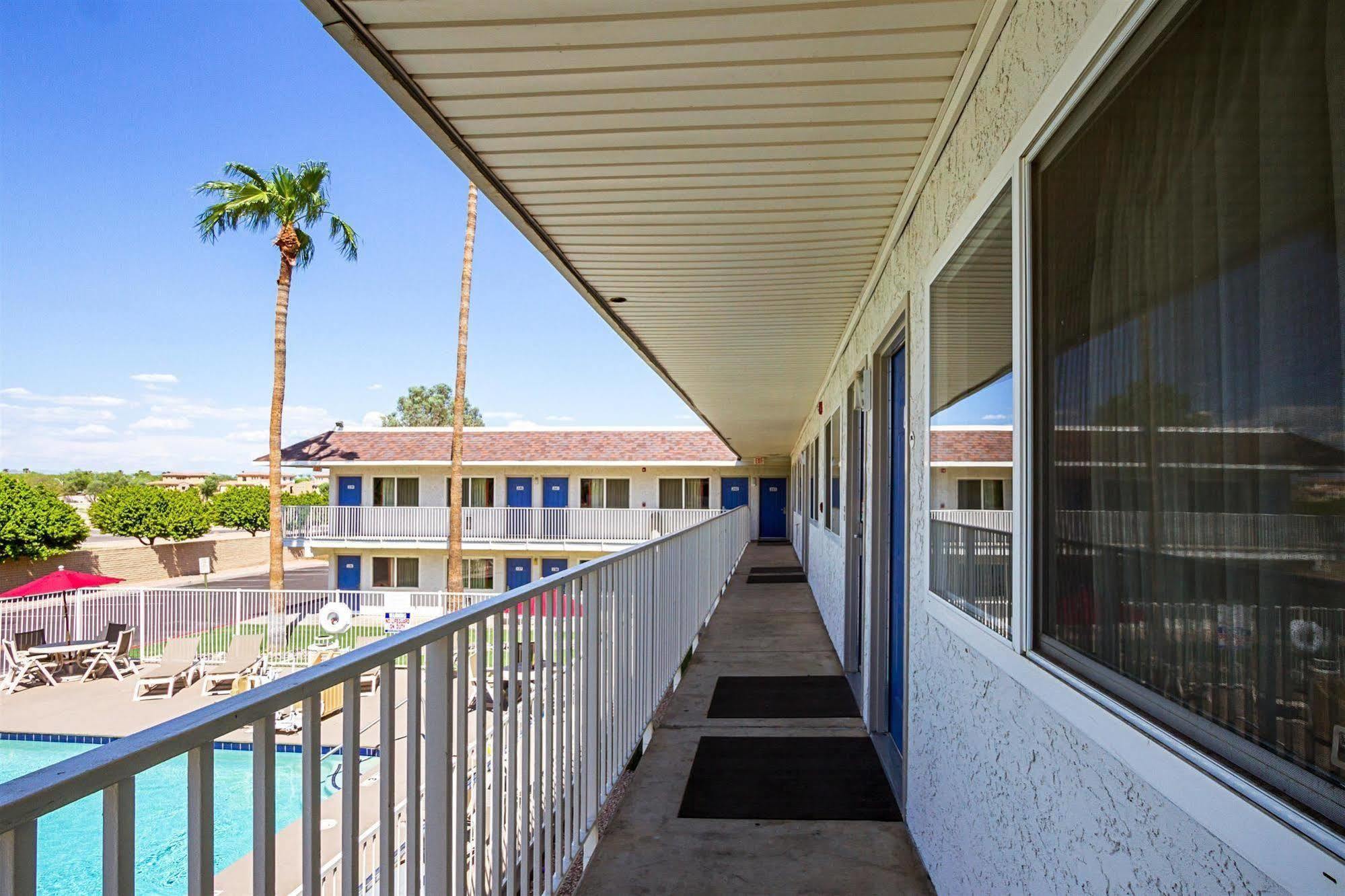 Motel 6 Mesa North Exterior photo